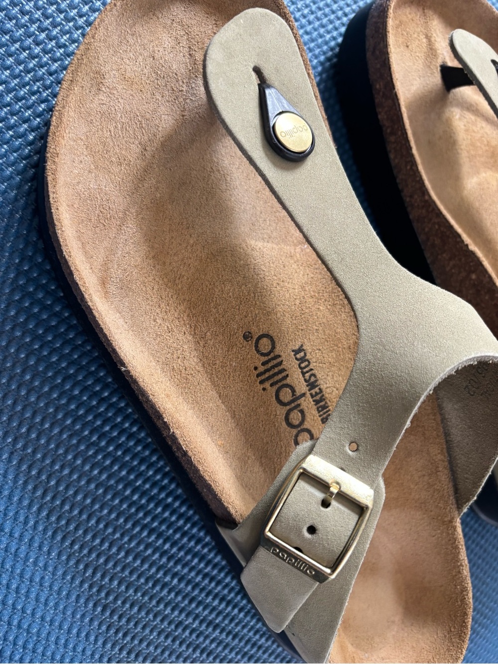 ⬇️🔥NWOT Birkenstock Gizeh sandals - Picture 3 of 5